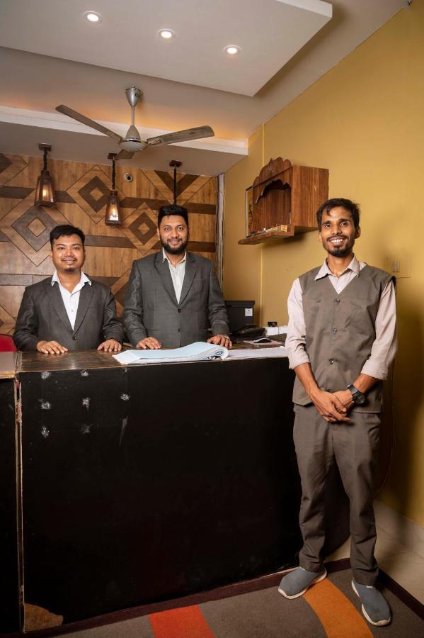 Gs Residency Hotel Guwahati Buitenkant foto