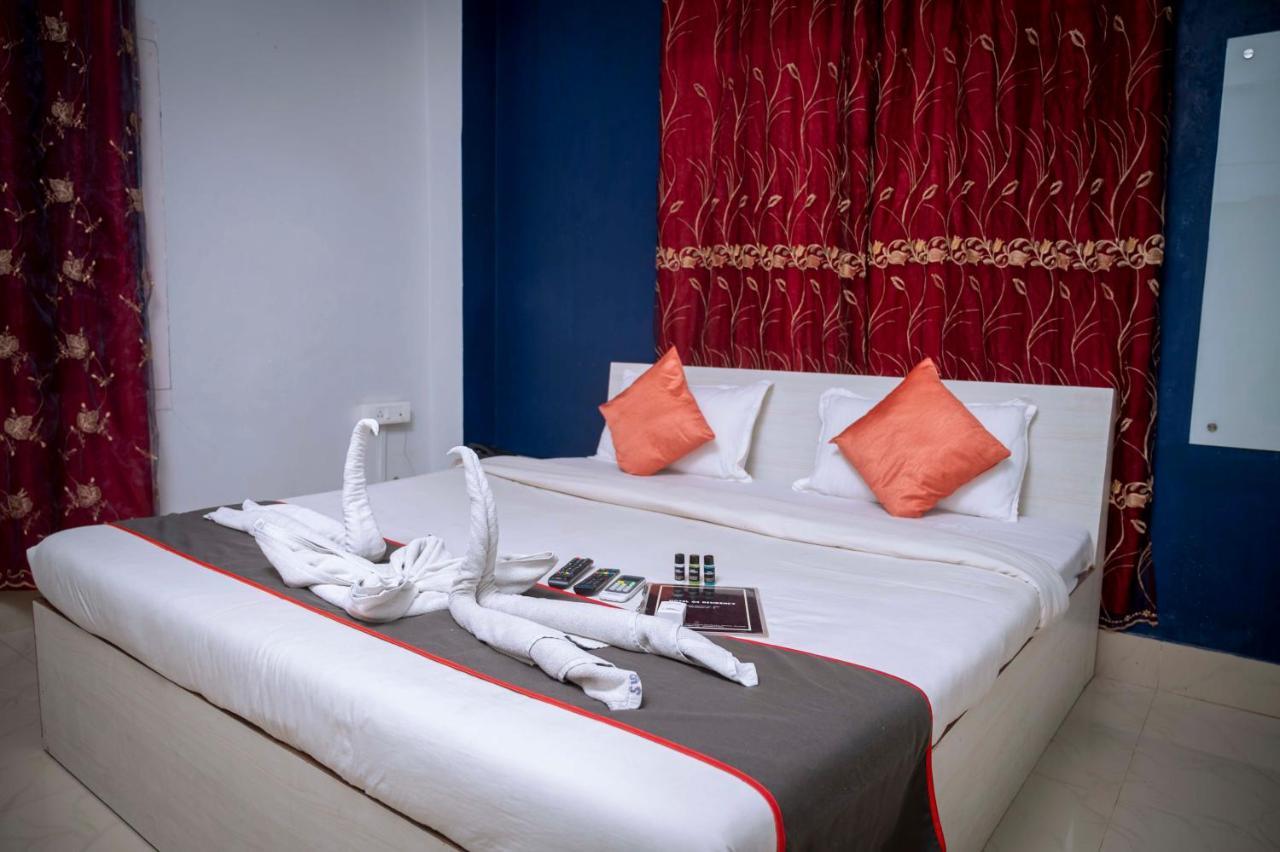 Gs Residency Hotel Guwahati Buitenkant foto