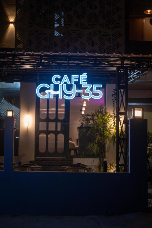 Gs Residency Hotel Guwahati Buitenkant foto