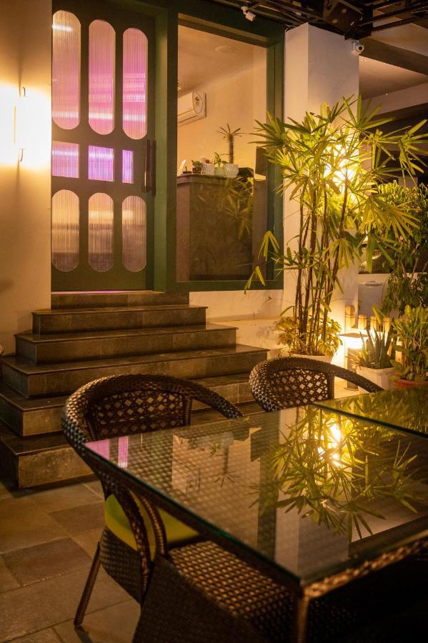 Gs Residency Hotel Guwahati Buitenkant foto
