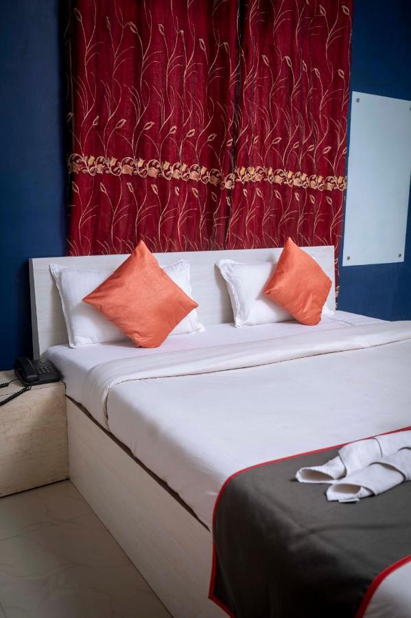 Gs Residency Hotel Guwahati Buitenkant foto